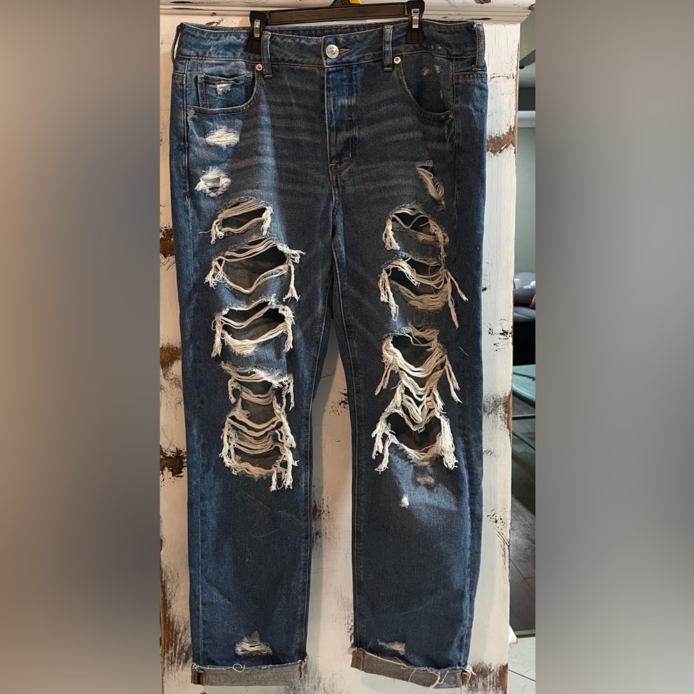 Tomgirl American Eagle Jeans. Size 12 - Picture 2 of 2